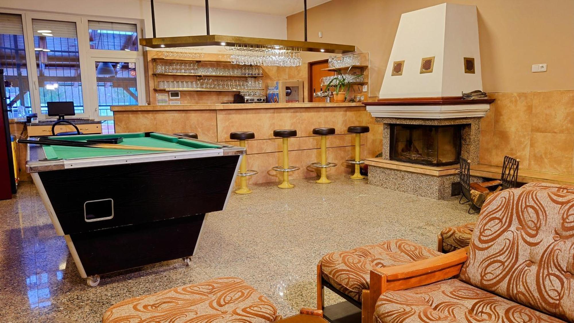 Raj Sportovni A Rekreacni Resort Branzez Knezmost Exterior photo