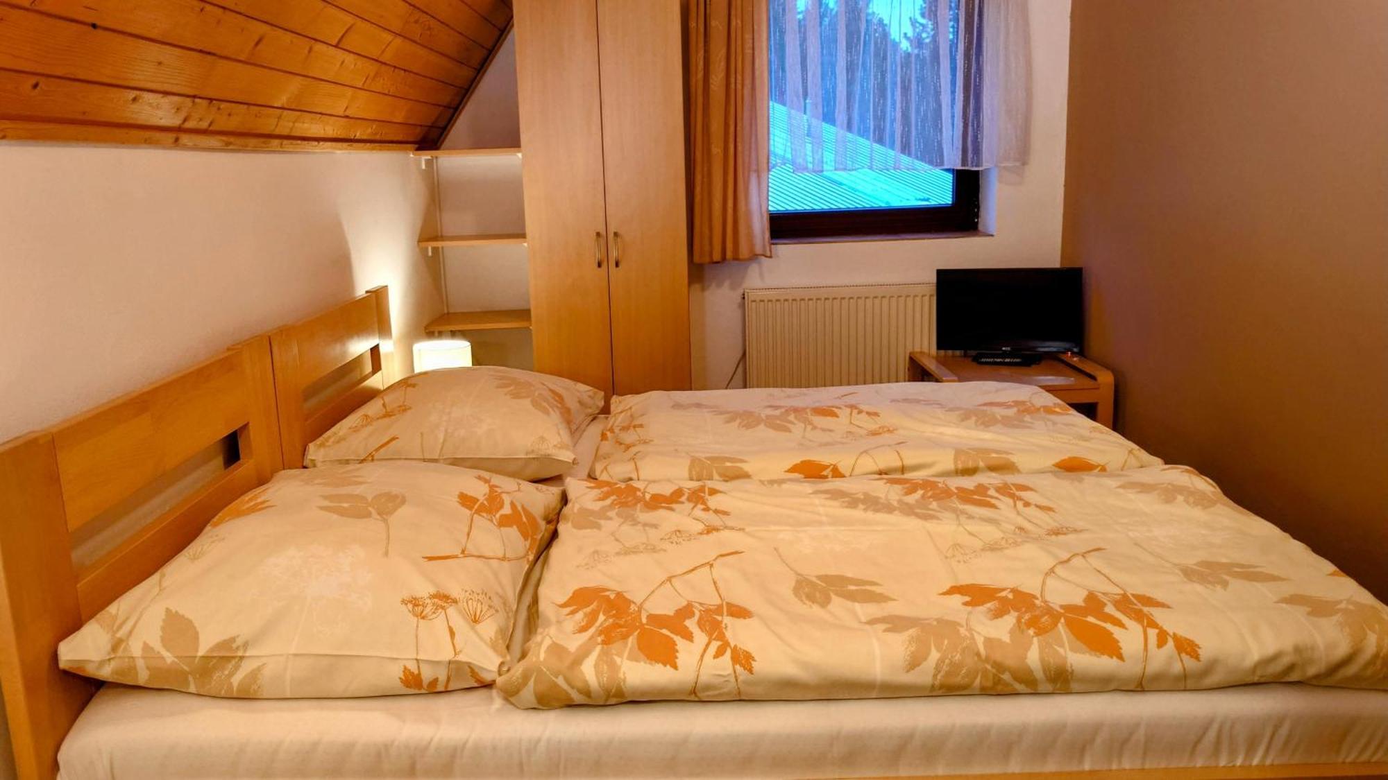 Raj Sportovni A Rekreacni Resort Branzez Knezmost Exterior photo